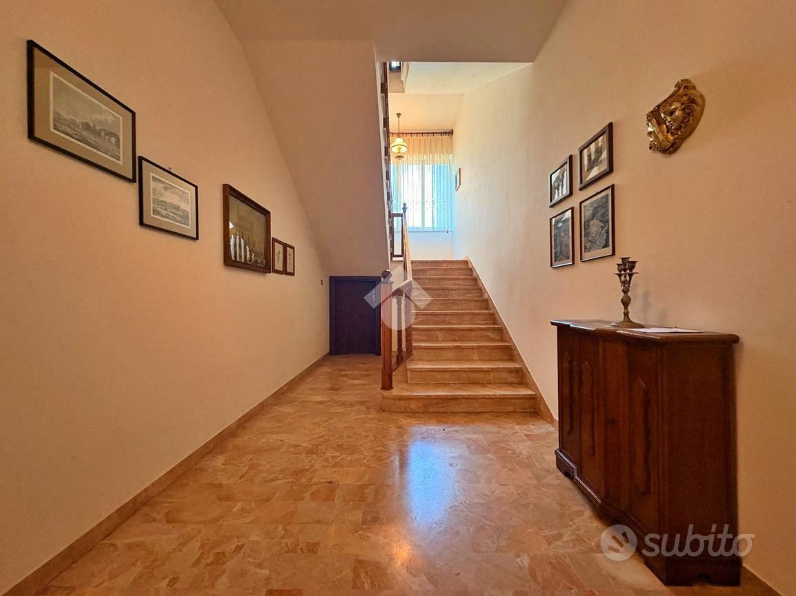 Casa – Fossato di Vico, Osteria del Gatto - Altro