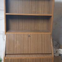 Mobile/Credenza con vano apribile