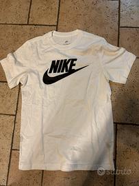 Maglietta Nike bianca