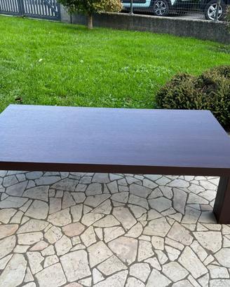 Tavolino da salotto moderno in legno scuro