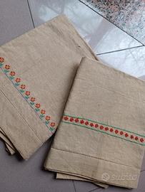 coppia asciugamani telo 100% Lino ricamati a mano