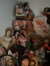 Collezione di bamboline dí varie parti d europae n