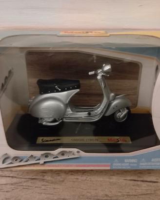 Piaggio Vespa 150 GS del 1958, Maisto.1.18