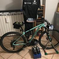 MOUNTAIN BIKE - KIT COMPLETO