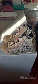 Scarpe Woz? beige con strass, 38, camoscio