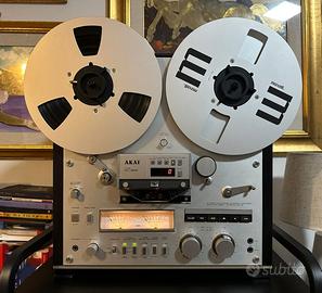REGISTRATORE A BOBINE AKAI GX-625.