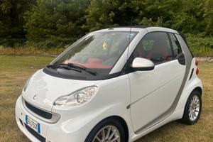 Smart ForTwo Cabrio 1.0 MHD Passion (2011)