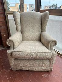 Poltrona in stoffa.