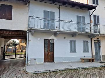 CASA SEMINDIPENDENTE A MARETTO