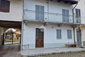 CASA SEMINDIPENDENTE A MARETTO