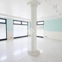 NEGOZIO A SAN GIORGIO IN BOSCO