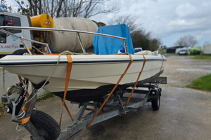 Barca Capelli + motore Yamaha 700 + carrello