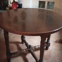 Tavolo in legno 