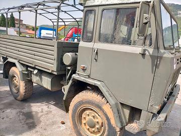 Acl 75 con cassone fisso targato