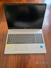 HP 250 G8 I7-1165G7 32 500 WIN11 2022