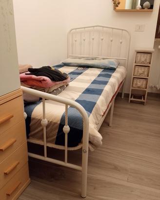 letto singolo con materasso nuovo