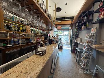Attività / Licenza di 20 m² con 2 locali a Bologna