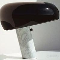 Snoopy Flos nera imballata con fattura