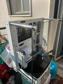 Case thermaltake bianco atx-gpu verticale perfetto