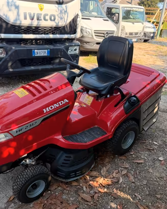 trattorino honda hf2317  tagliaerba 