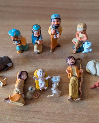 Serie statuine personaggi Presepe Kinder 1996