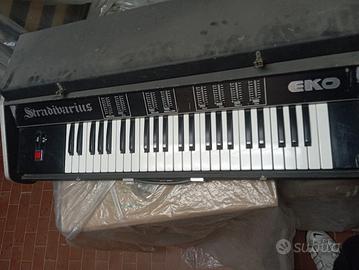 tastiera vintage Stradivarius eko