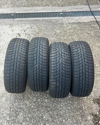 Treno gomme invern Yokohama WDrive 185/65R15 92T