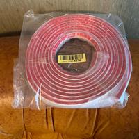 Modanatura autoadesiva 5M