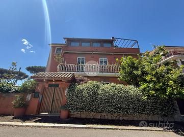 4 LOCALI A ROMA