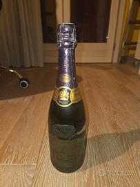 Bottiglia champagne veuve cliquot ponsardin del 19