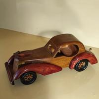 Automobile in legno 