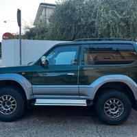 Toyota Land Cruiser KDJ 90