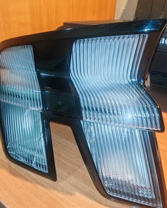 faro Ford  mustang mach e posteriore sinistro 