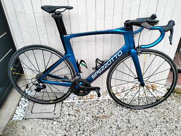 bici corsa carbonio anche conponenti