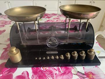 Bilancia antica a piatti Rede Guzzini TRATTABILE