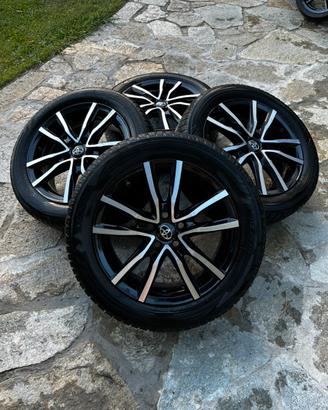 Cerchi lega MAK Yaris + Gomme Invernali YOKOHAMA