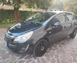 Opel Corsa 1.2 Benz GPL 5 porte neopatentati