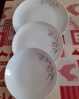 Servizio piatti Royal porcelain jarolina