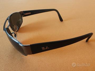 Occhiali da sole RayBan modello rb3052
