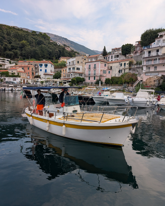 Gozzo Ingenito in vetroresina 8.5