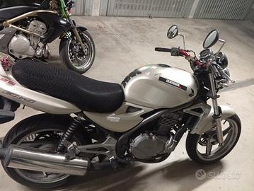 moto kavasaki er500