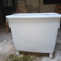 grande contenitore in plastica bianco 300 litri