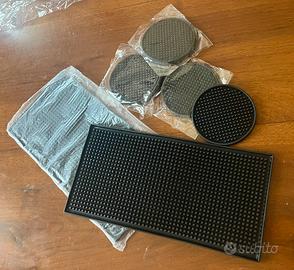 Tappetini e sottobicchieri antiscivolo