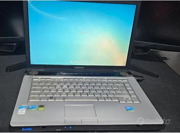 Pc portatile toshiba A200 1l-8 satellite 