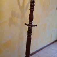 Appendiabiti da terra in legno massello 