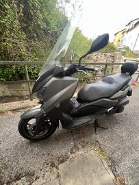X Max 250