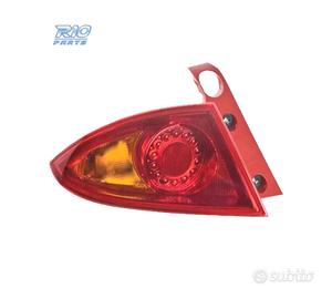 FANALE ESTERNO SINISTRO PER SEAT LEON 04-12