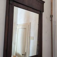 Elegante Specchio da Parete in Legno Massello