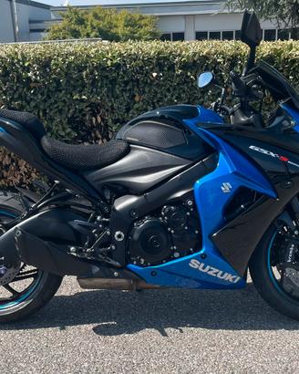 Suzuki GSXS-1000-F