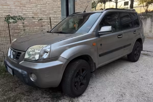 NISSAN X-Xtrail T30 del 2003.